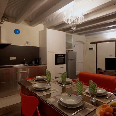 House 41, Nuovo In Borgo Storico Apartment Bergamo Bagian luar foto